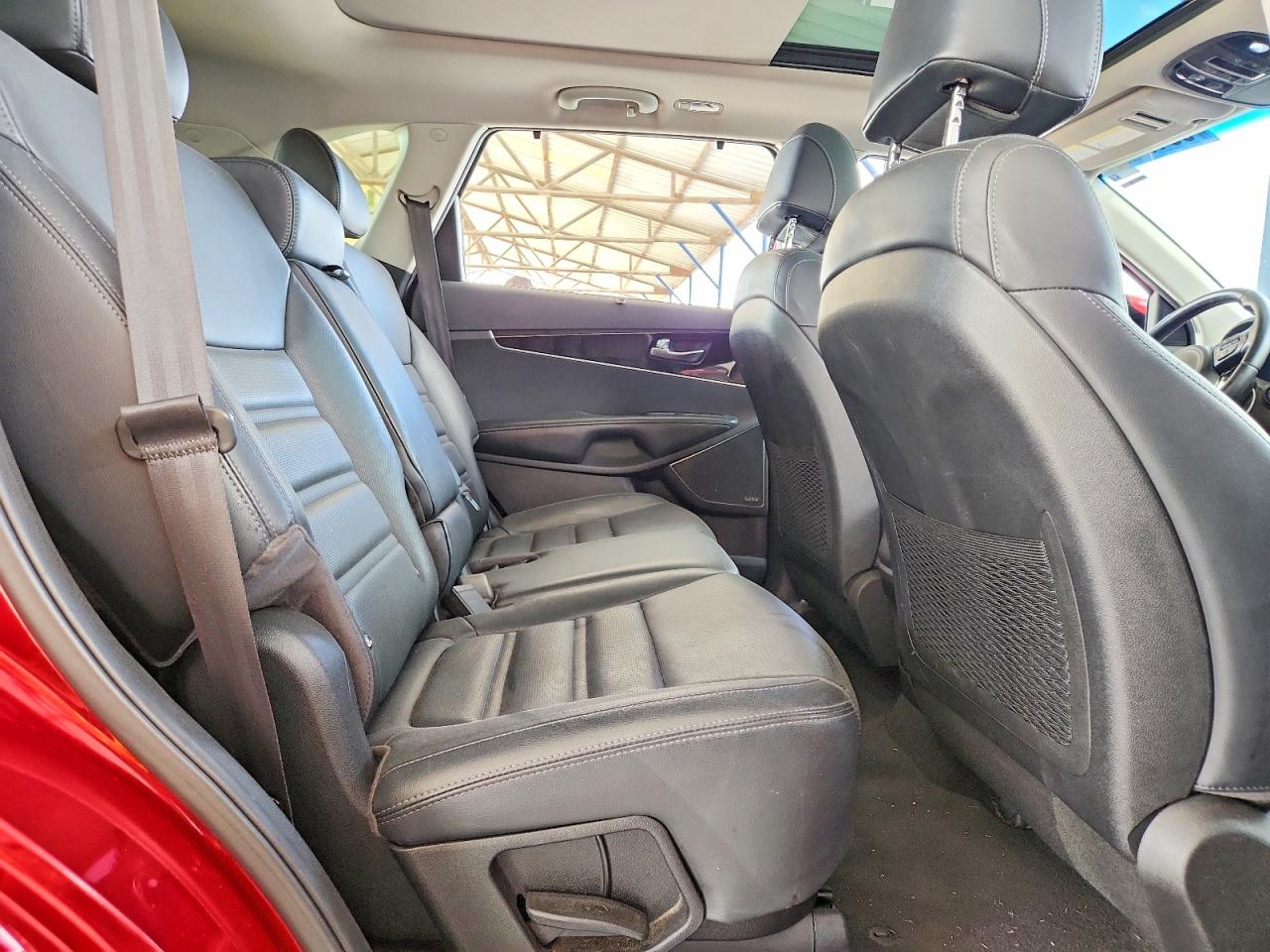 2017 KIA SORENTO SX photo 10