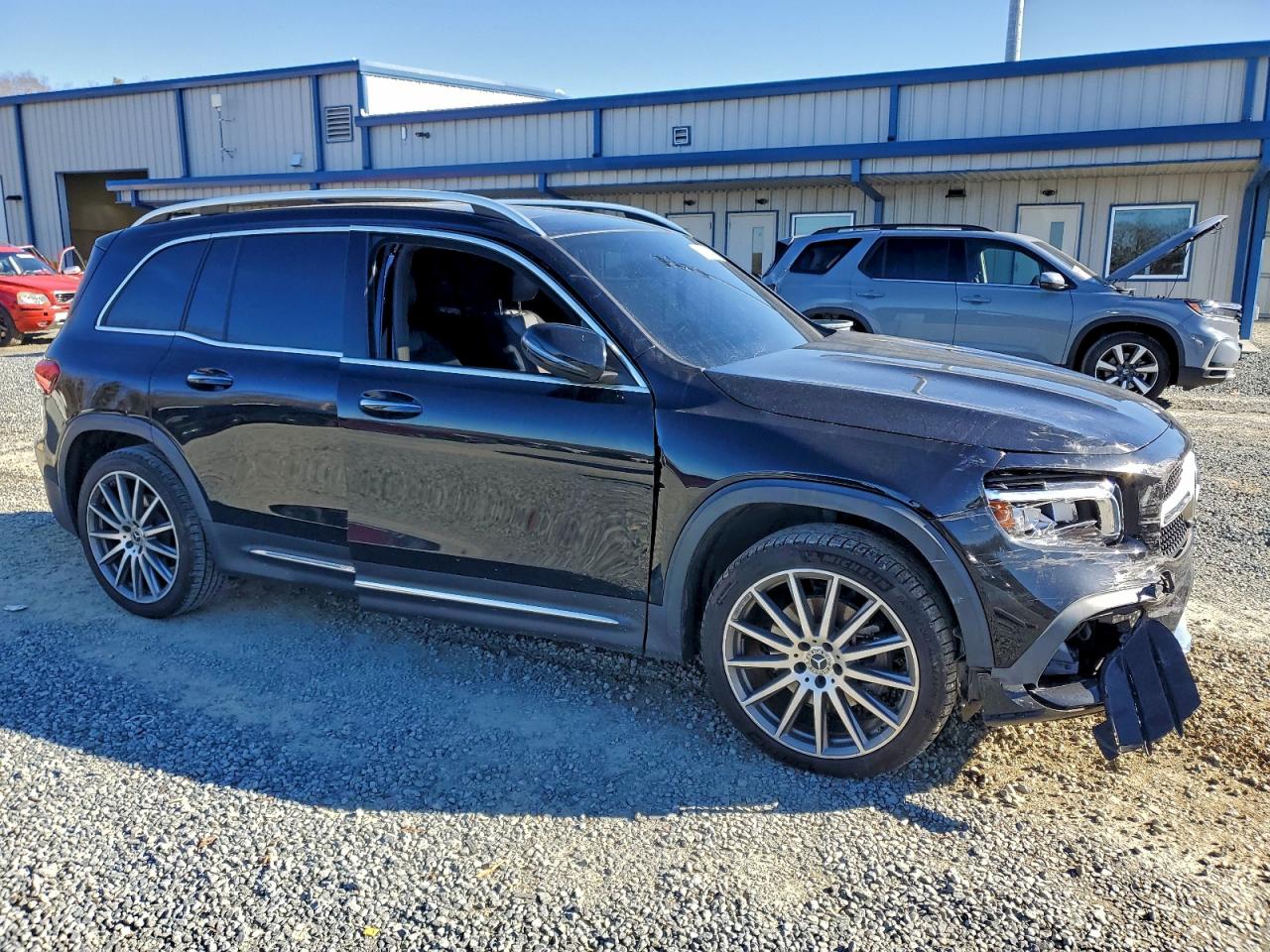 2021 MERCEDES-BENZ GLB 250 photo 4