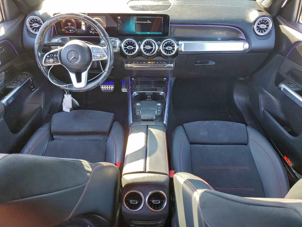 2021 MERCEDES-BENZ GLB 250 photo 8