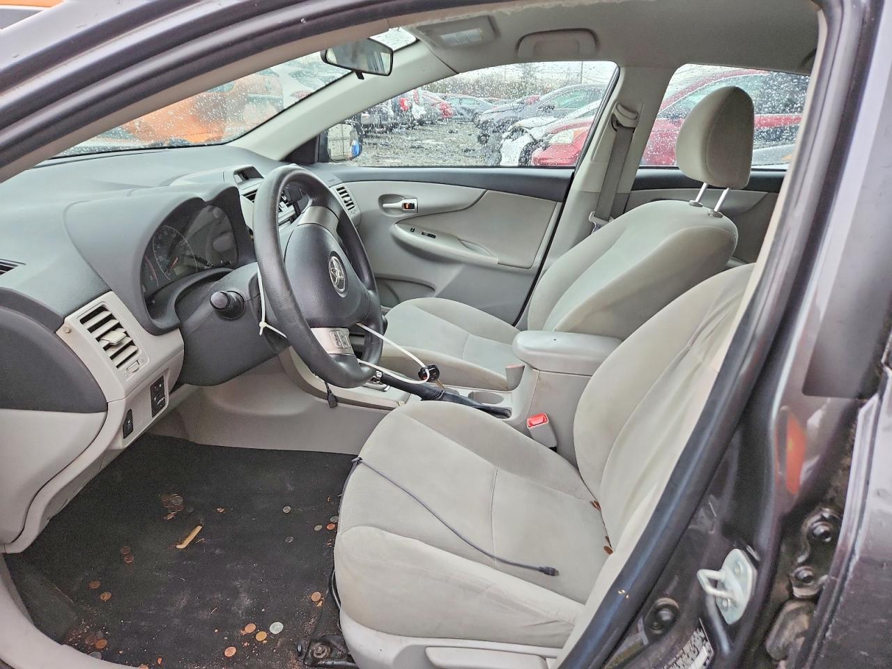 2013 TOYOTA COROLLA BASE photo 7
