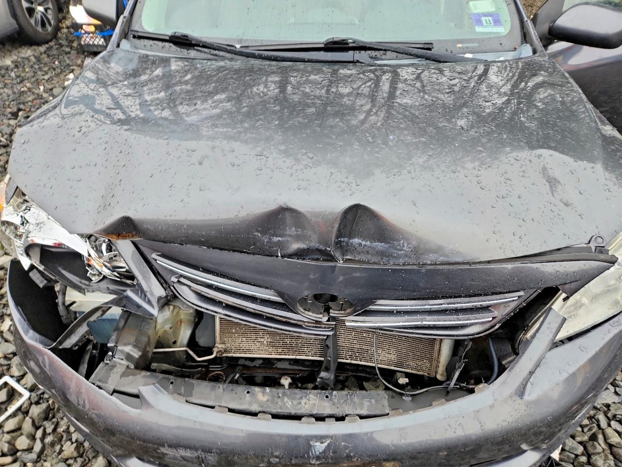 2013 TOYOTA COROLLA BASE photo 11