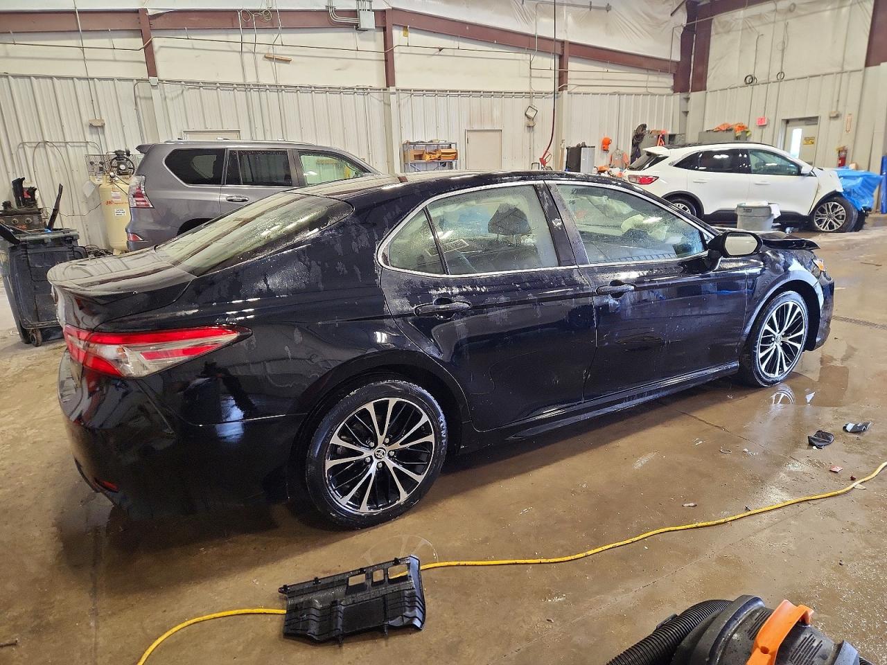 2018 TOYOTA CAMRY L photo 7
