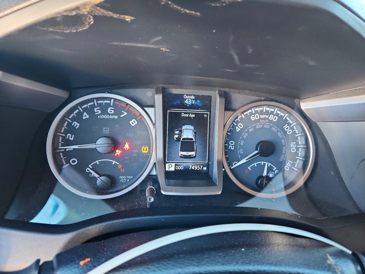 2022 TOYOTA TACOMA SR5 V6 photo 9