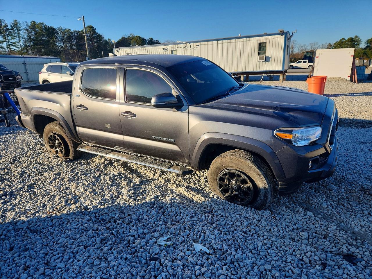 2022 TOYOTA TACOMA SR5 V6 photo 4