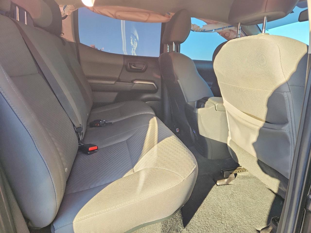 2022 TOYOTA TACOMA SR5 V6 photo 10