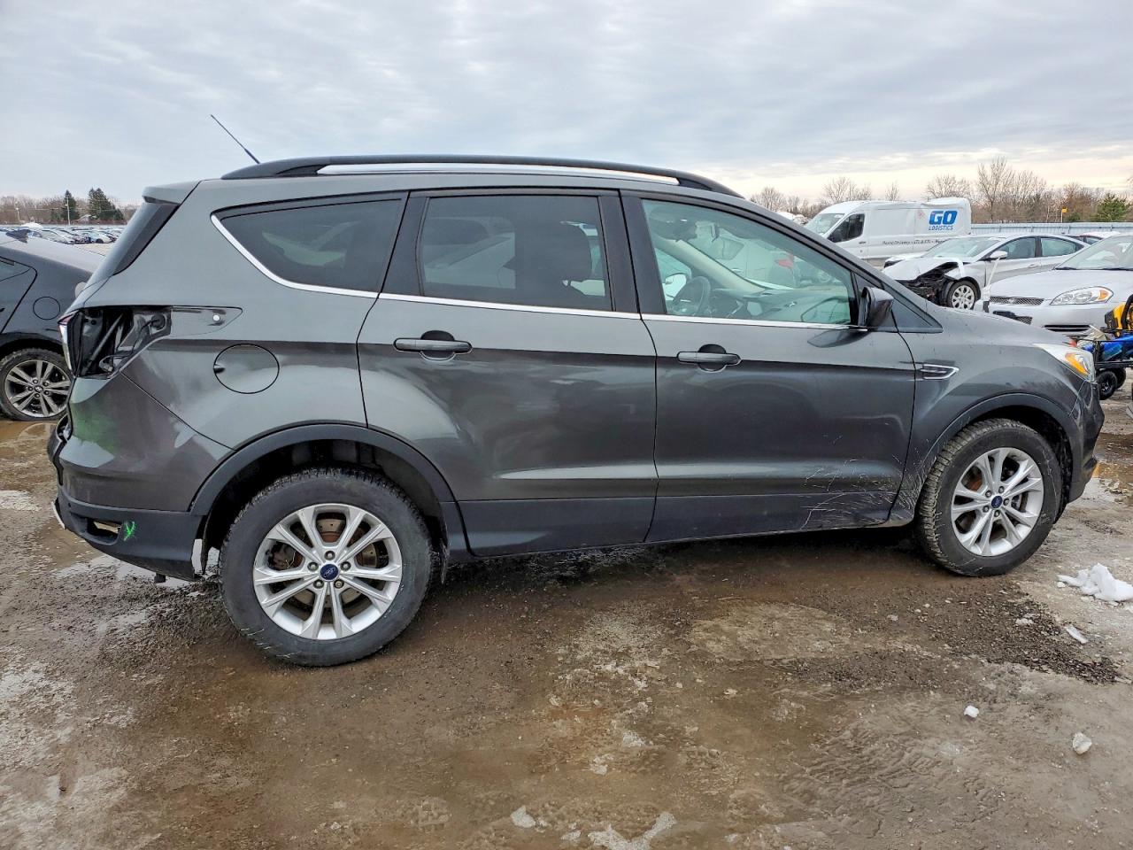 2017 FORD ESCAPE SE photo 3