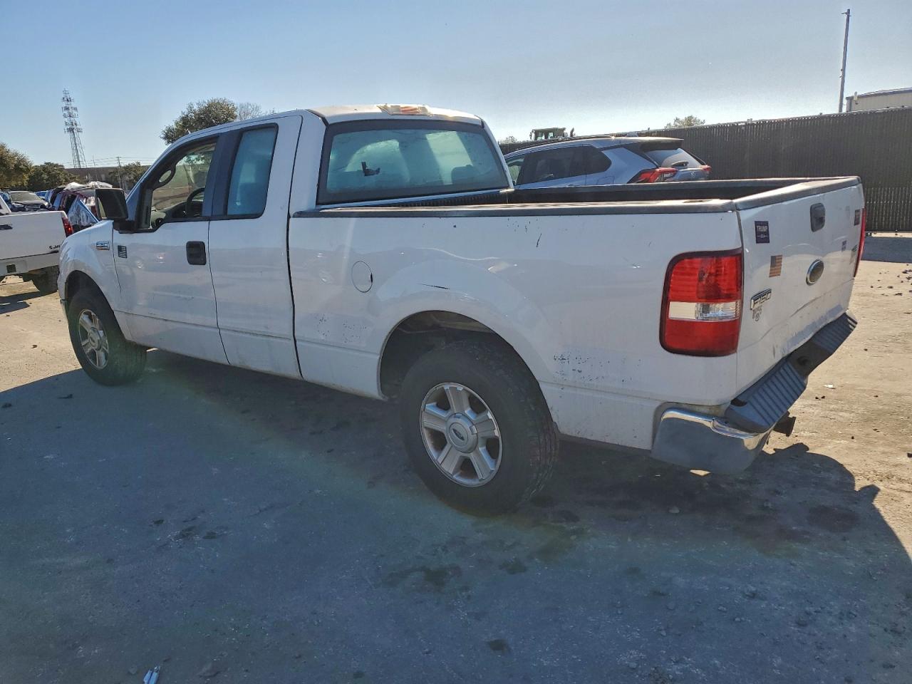 2004 FORD F150 photo 2
