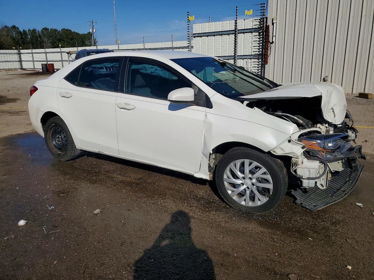 2018 TOYOTA COROLLA L photo 4