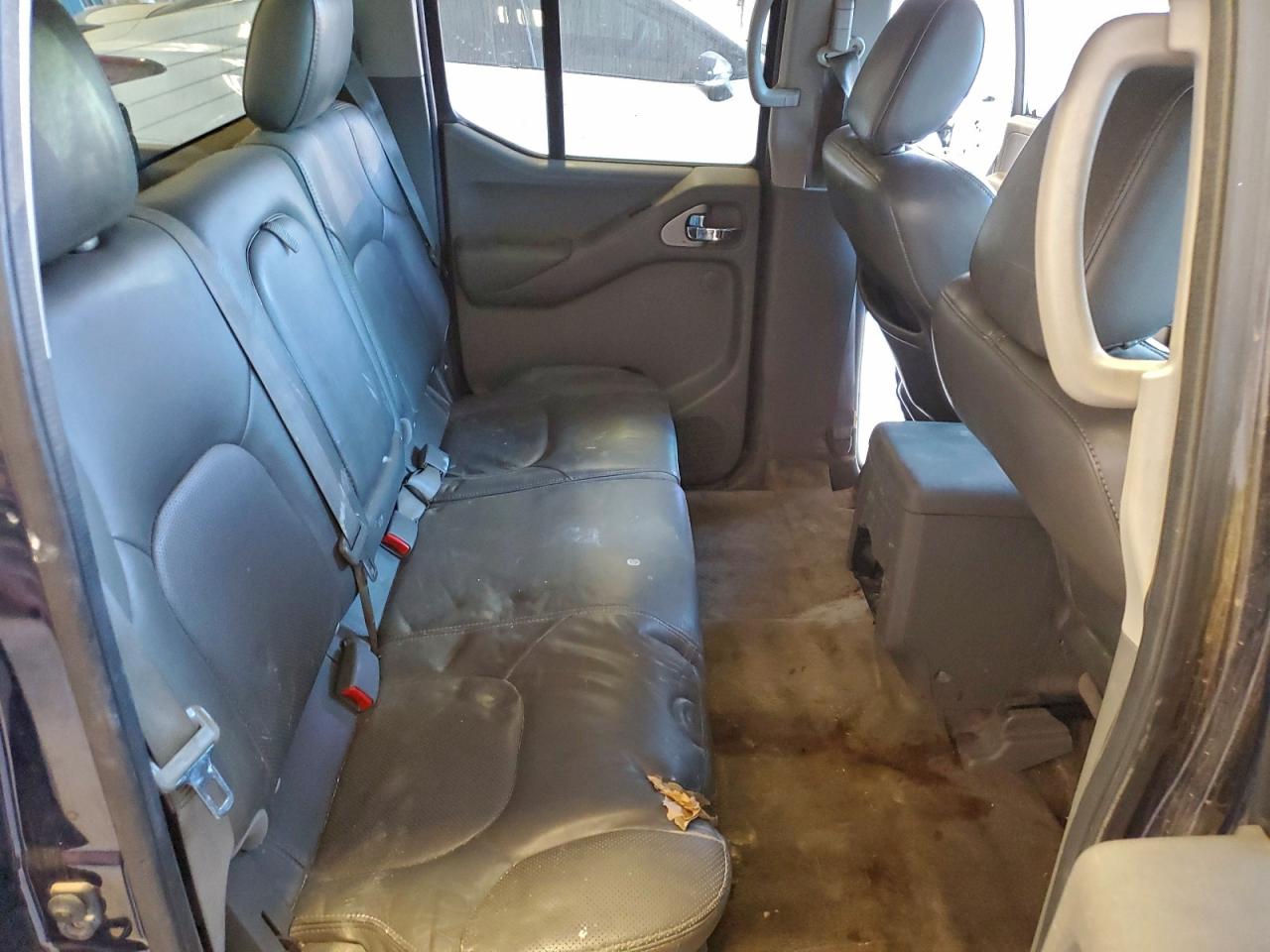 2011 NISSAN FRONTIER S photo 10