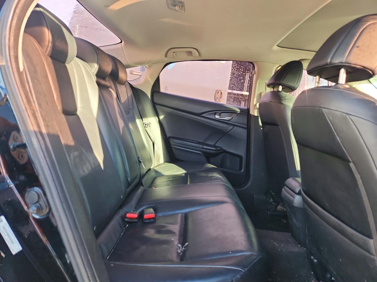 2019 HONDA INSIGHT TOURING photo 10