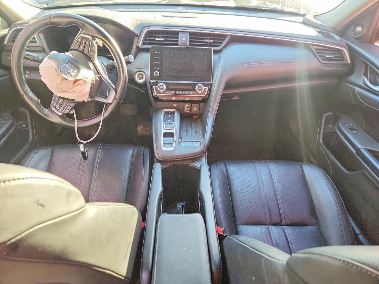 2019 HONDA INSIGHT TOURING photo 8