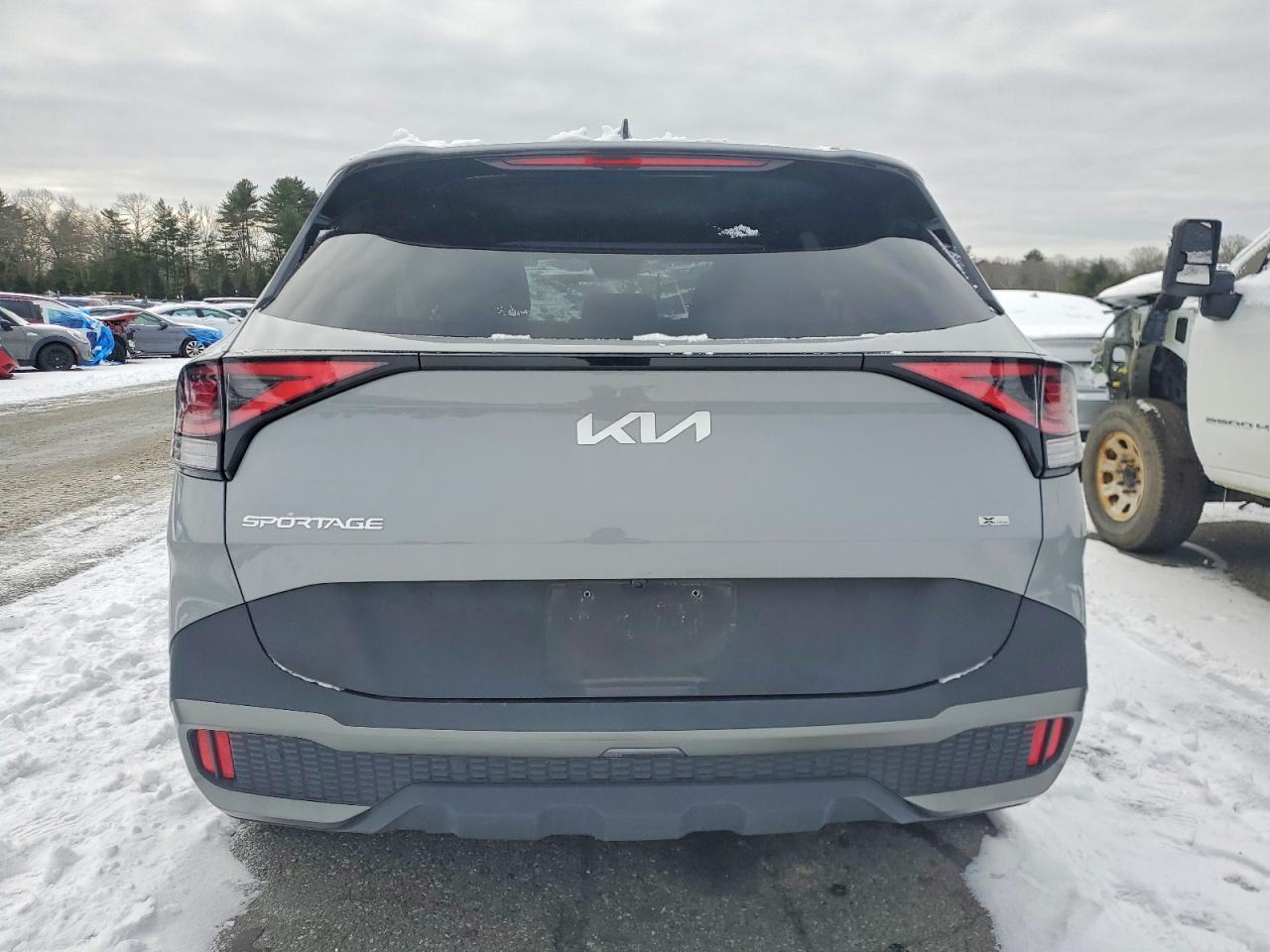 2023 KIA SPORTAGE X LINE photo 6