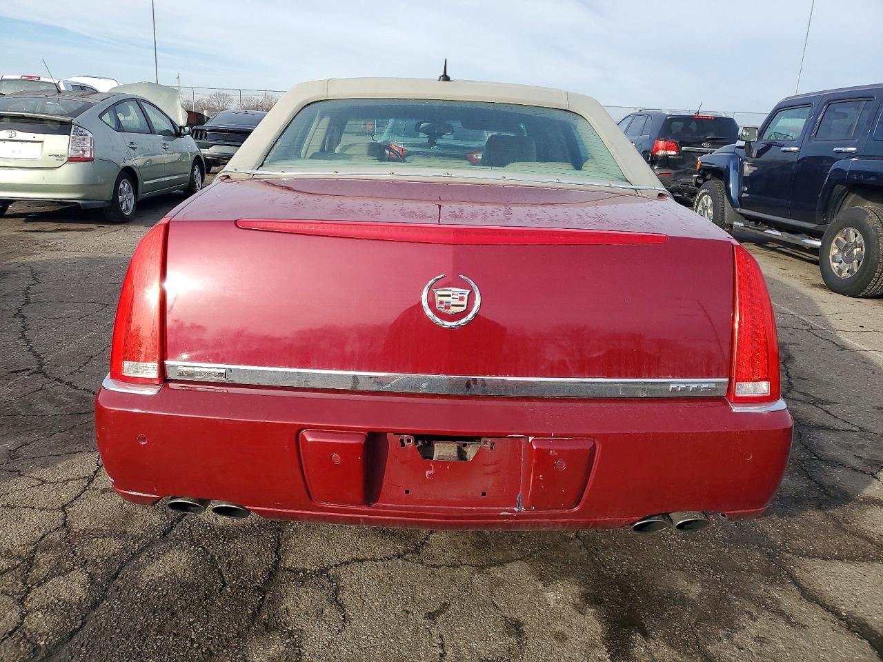 2007 CADILLAC DTS photo 6