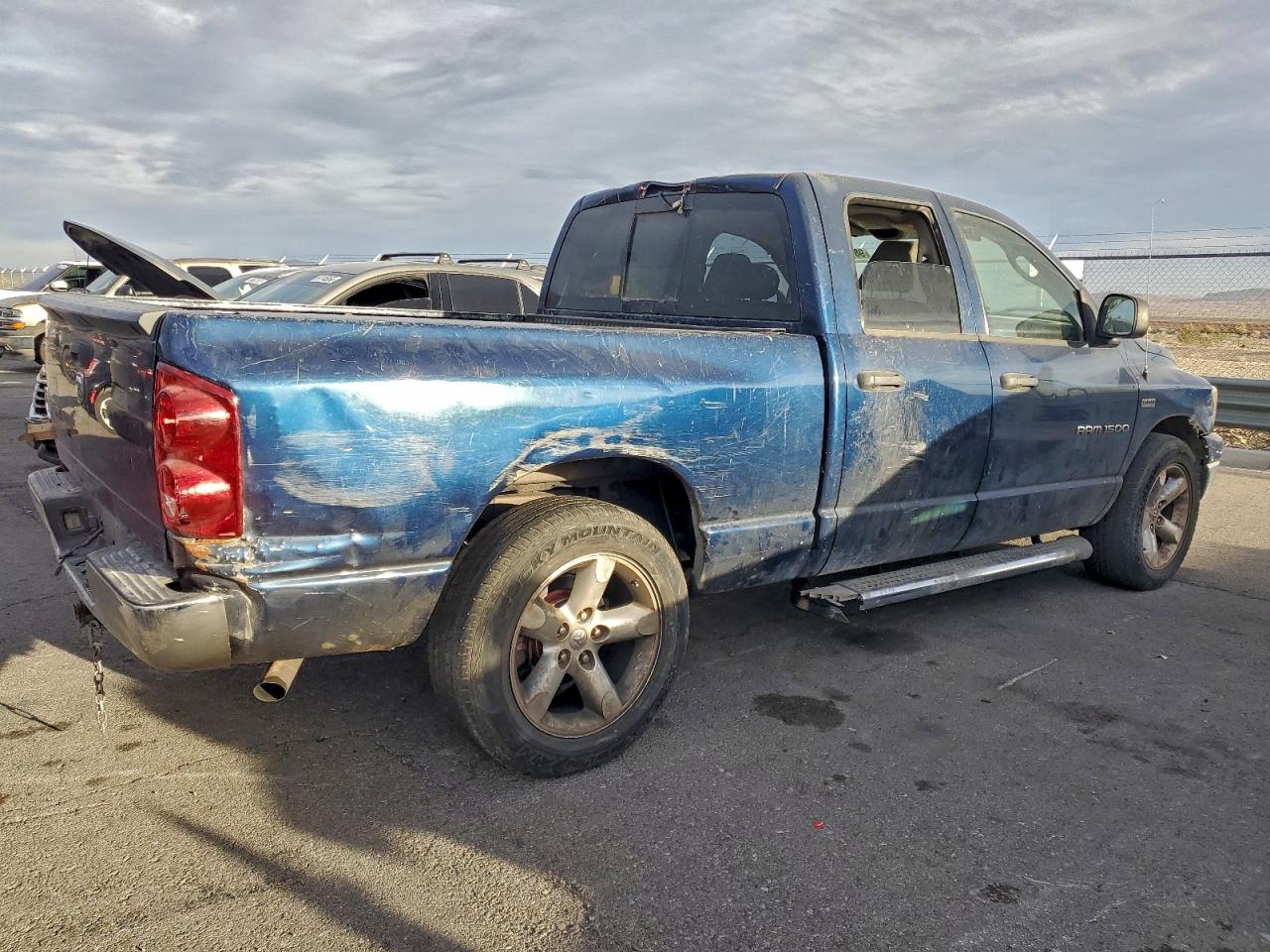 2007 DODGE RAM 1500 ST photo 3