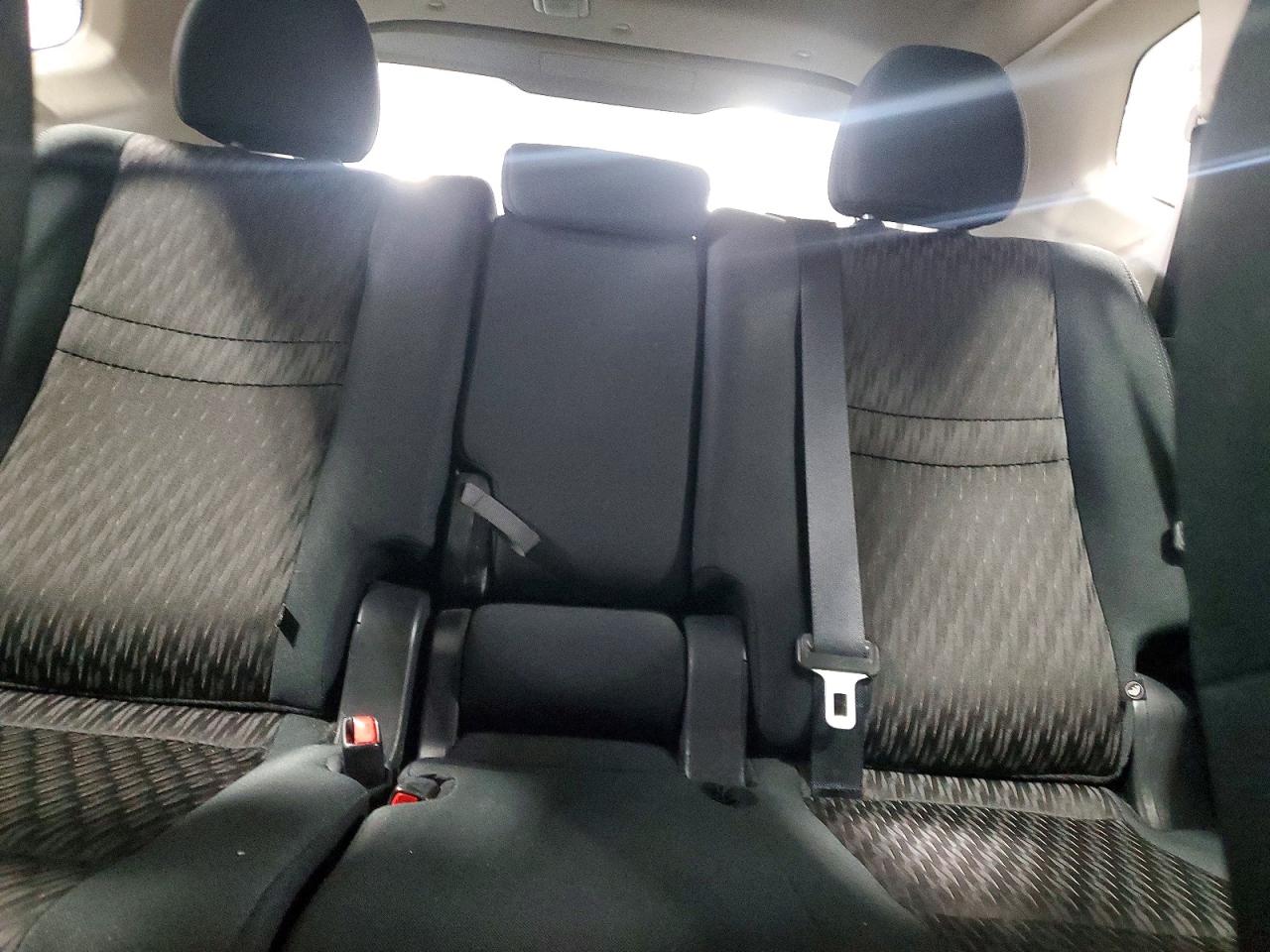2018 NISSAN ROGUE S photo 10