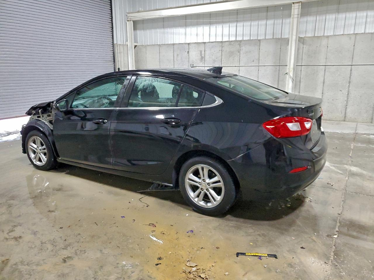2017 CHEVROLET CRUZE LT photo 2