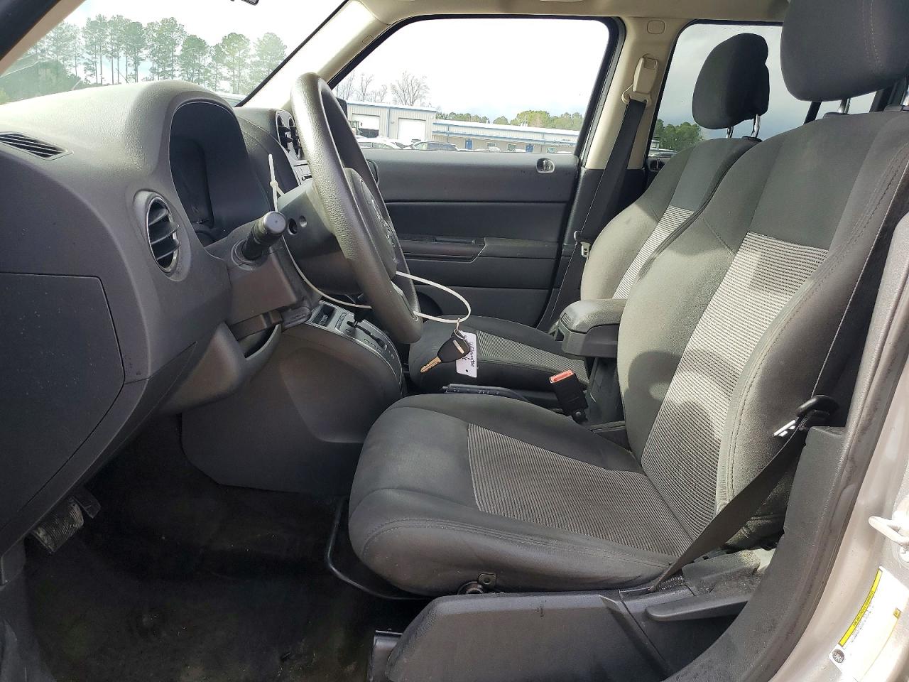 2015 JEEP PATRIOT SPORT photo 13
