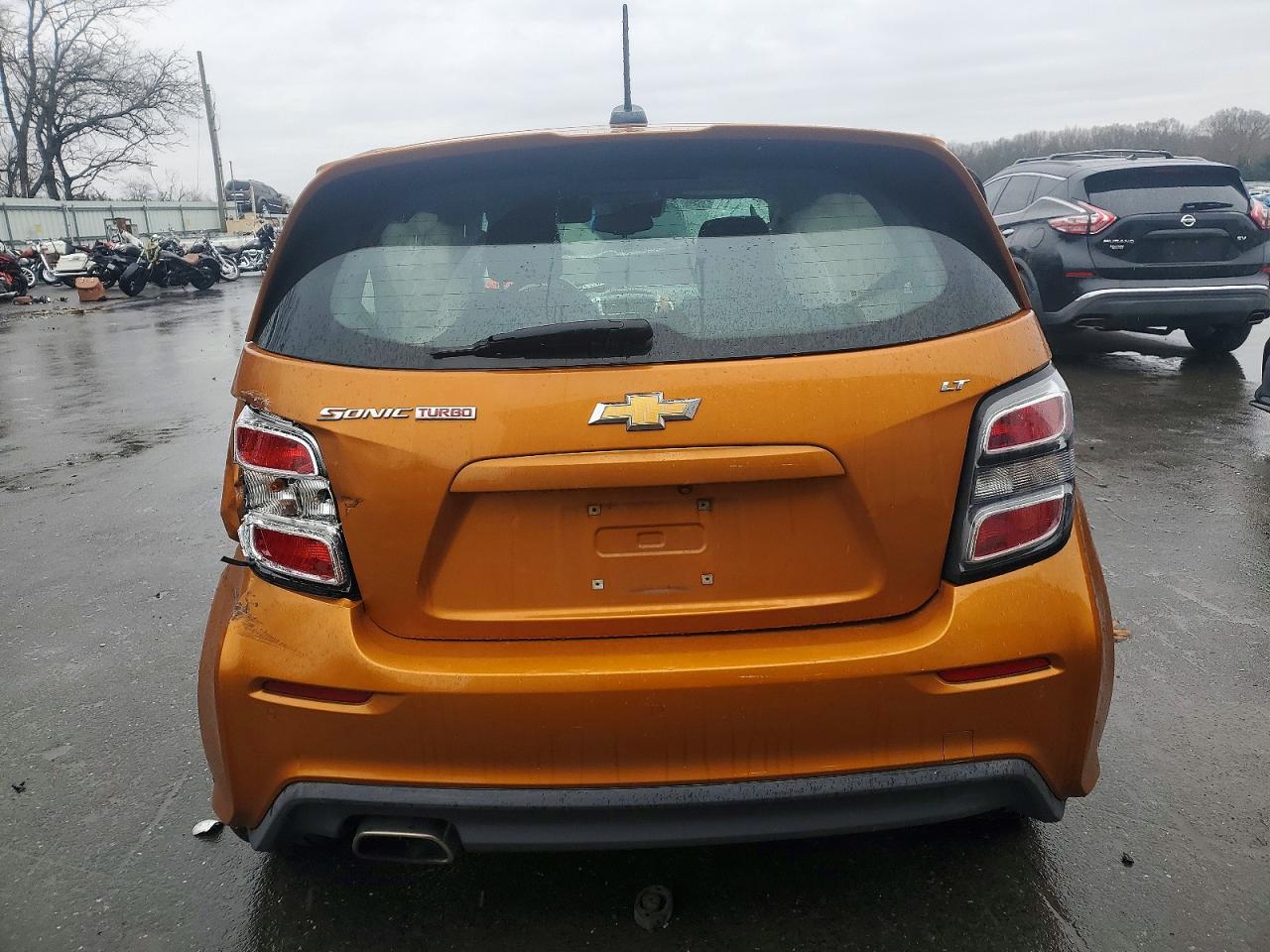 2017 CHEVROLET SONIC LT photo 16