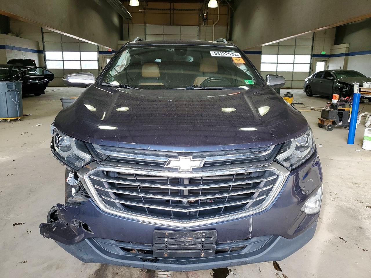 2018 CHEVROLET EQUINOX PREMIER photo 5