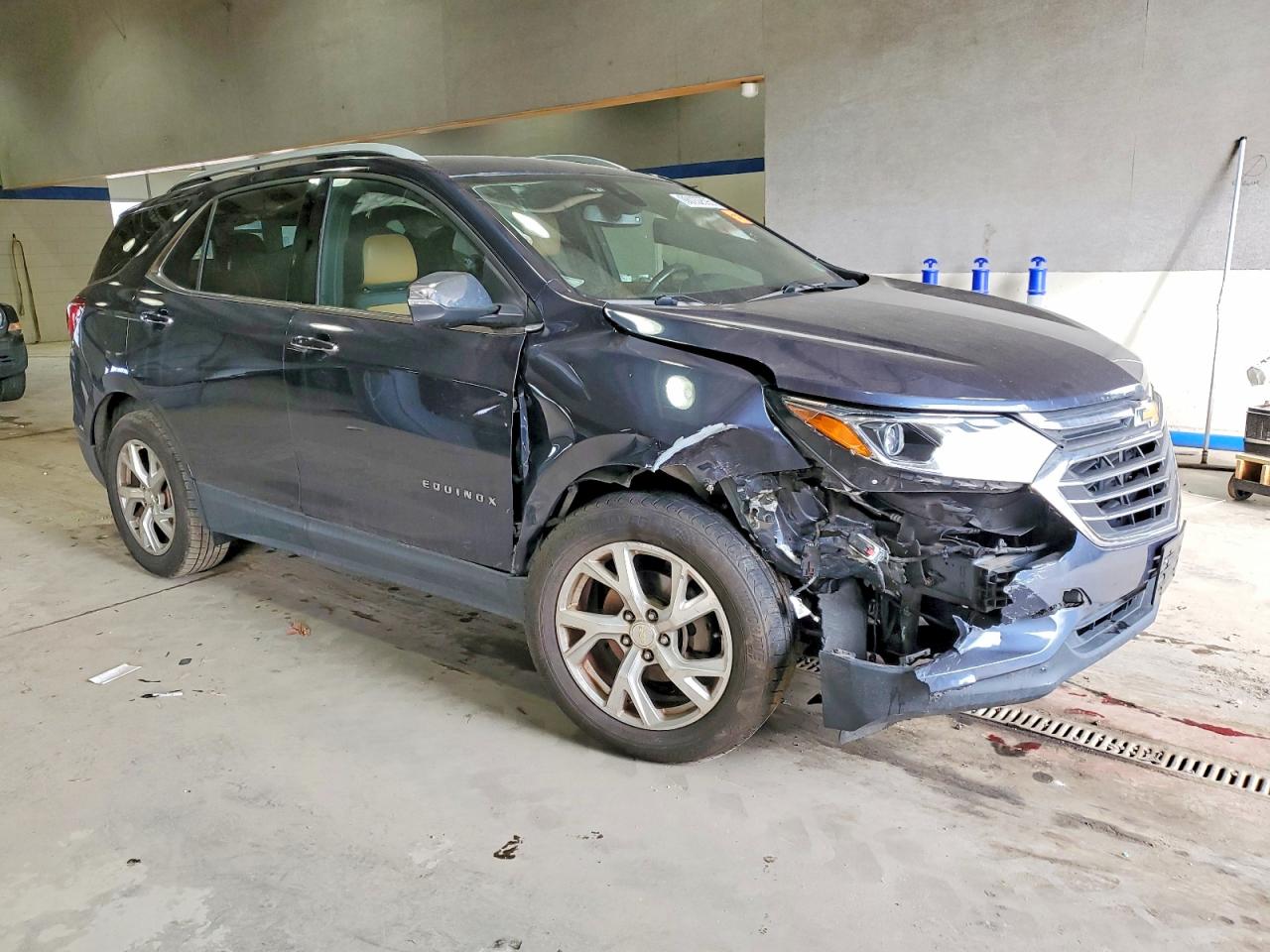 2018 CHEVROLET EQUINOX PREMIER photo 4