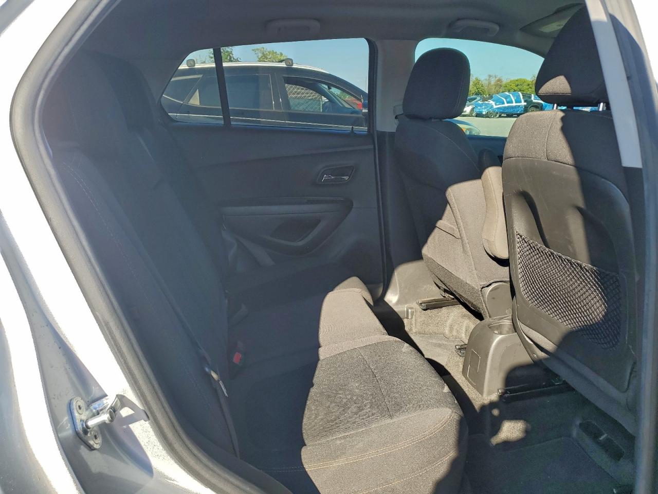 2021 CHEVROLET TRAX LS photo 11