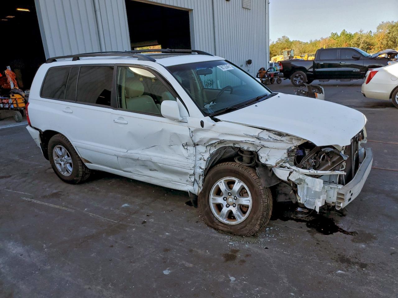2003 TOYOTA HIGHLANDER LIMITED photo 4