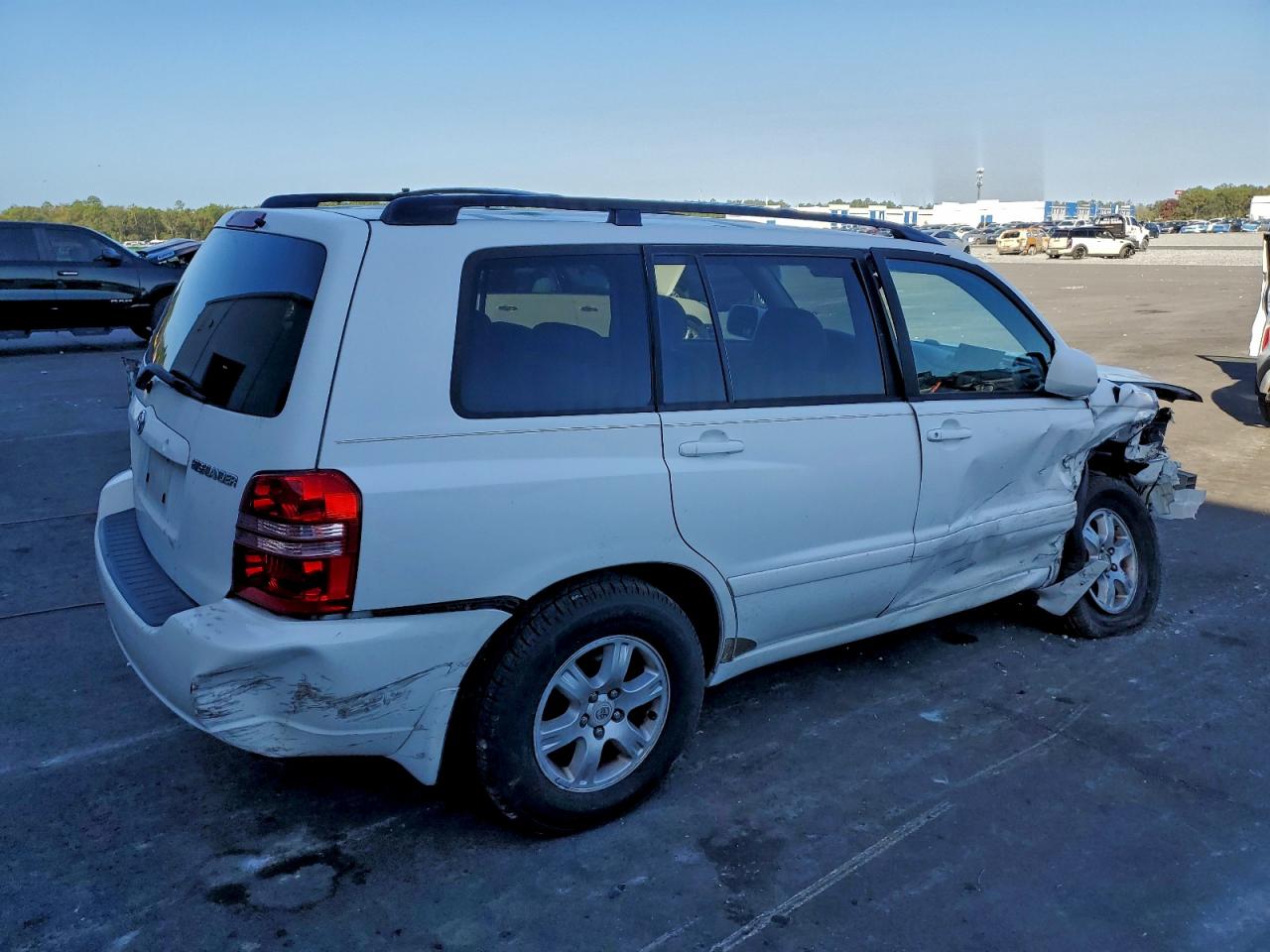 2003 TOYOTA HIGHLANDER LIMITED photo 3
