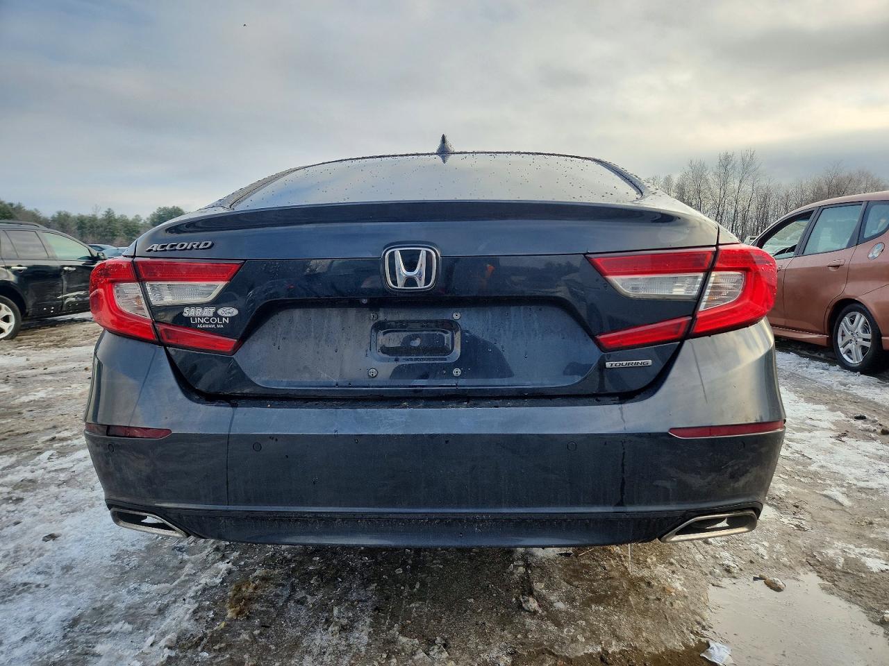 2018 HONDA ACCORD TOURING photo 6