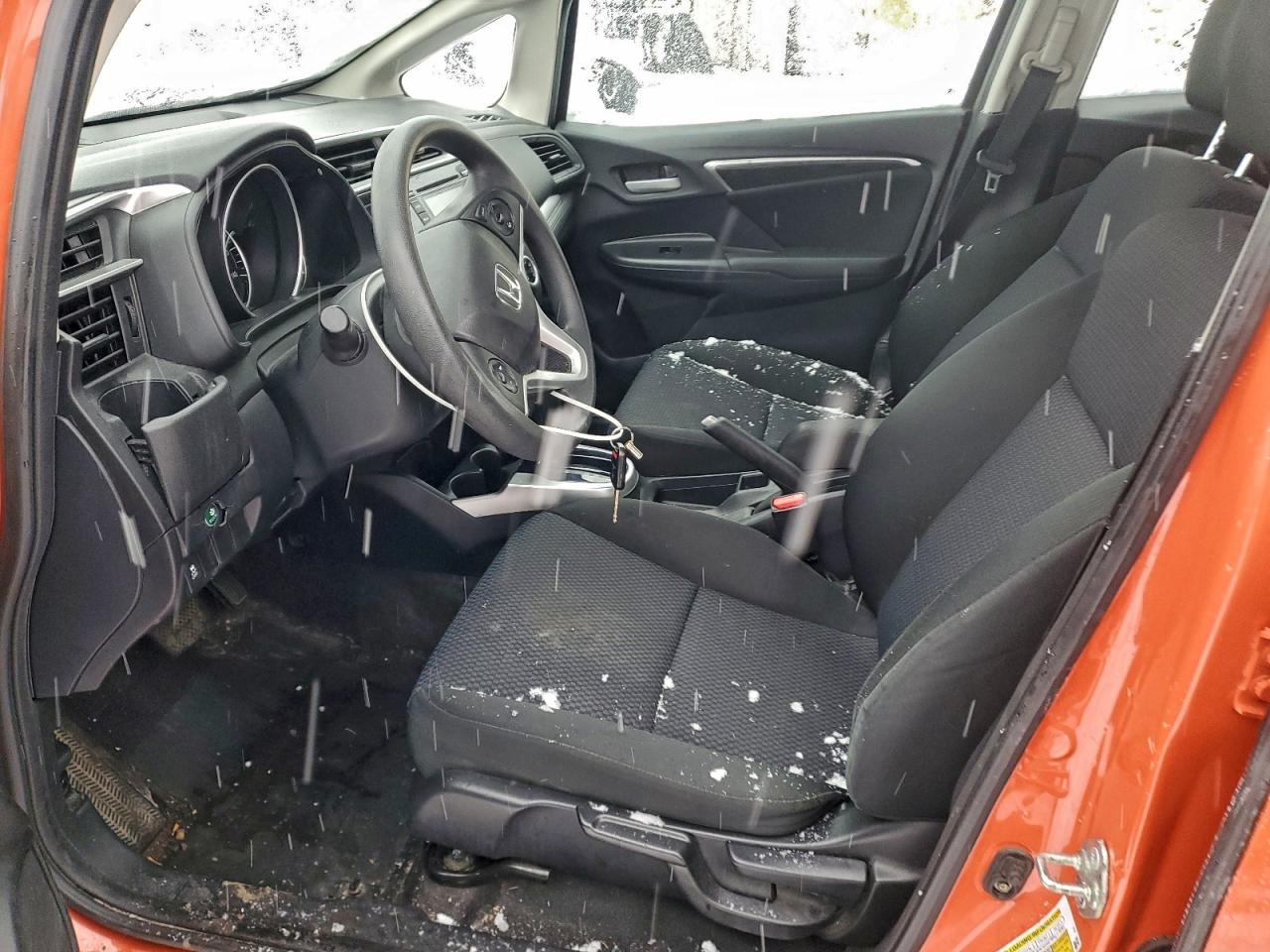 2018 HONDA FIT LX photo 19