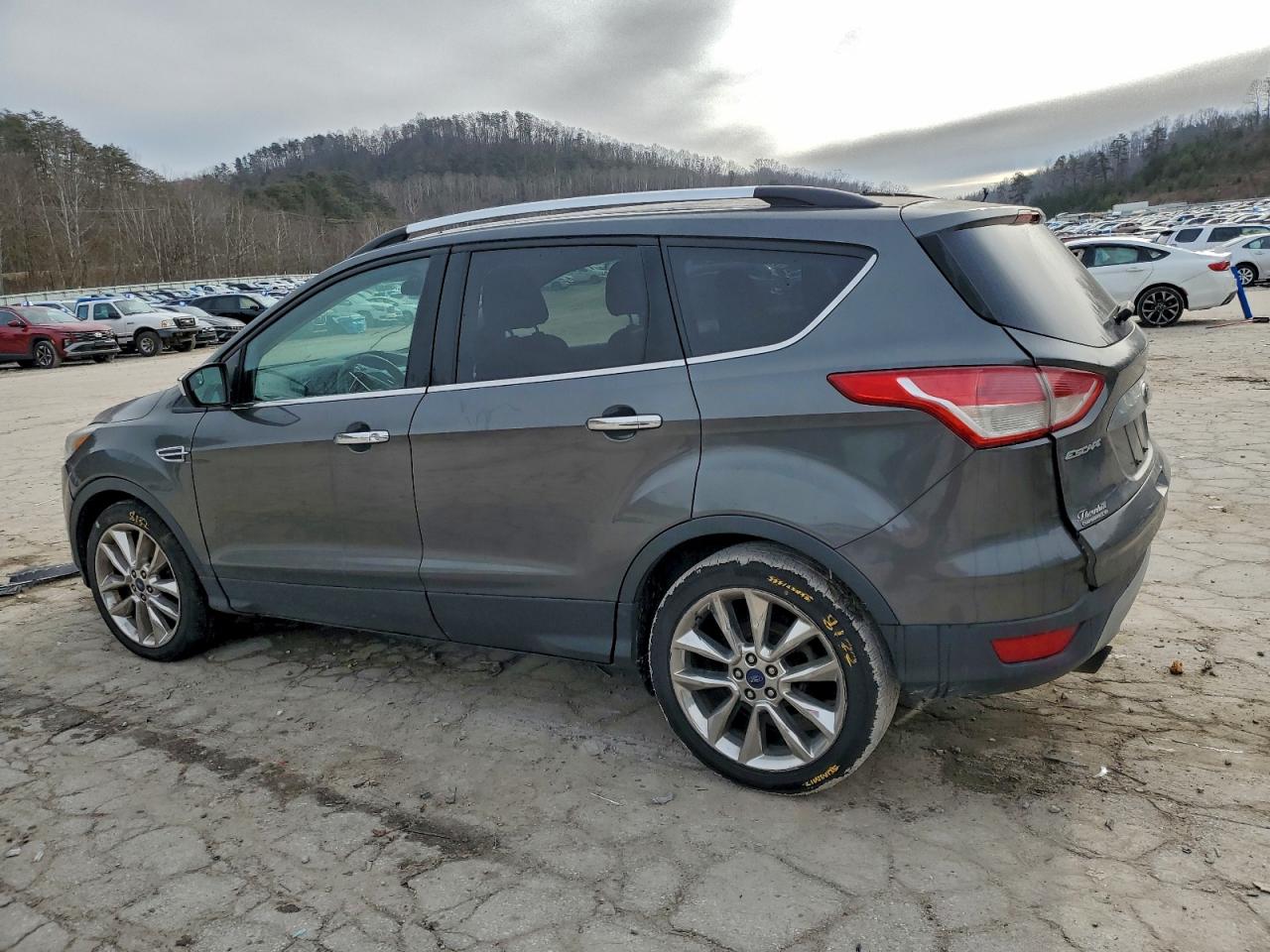 2016 FORD ESCAPE SE photo 3