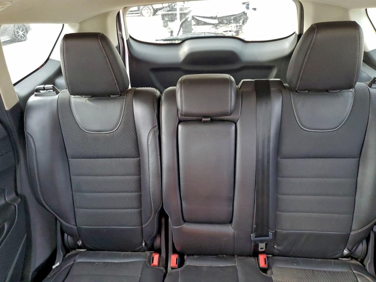 2016 FORD ESCAPE SE photo 19
