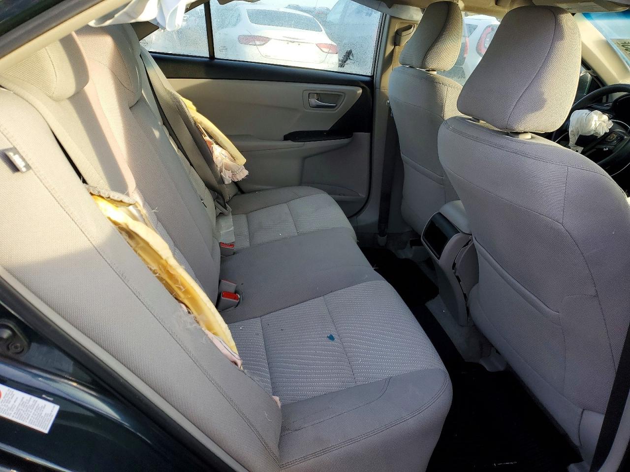 2017 TOYOTA CAMRY LE photo 28