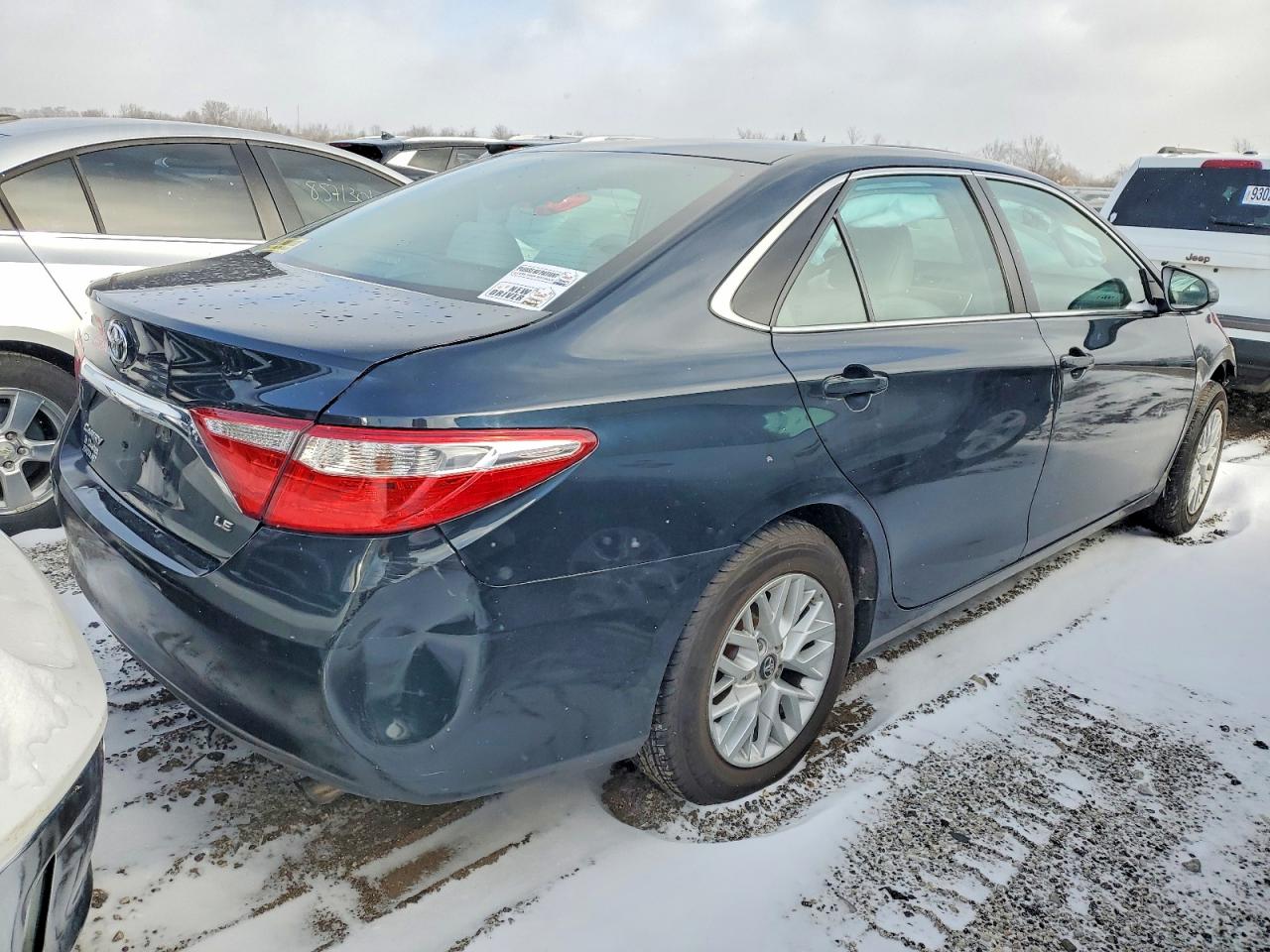 2017 TOYOTA CAMRY LE photo 7