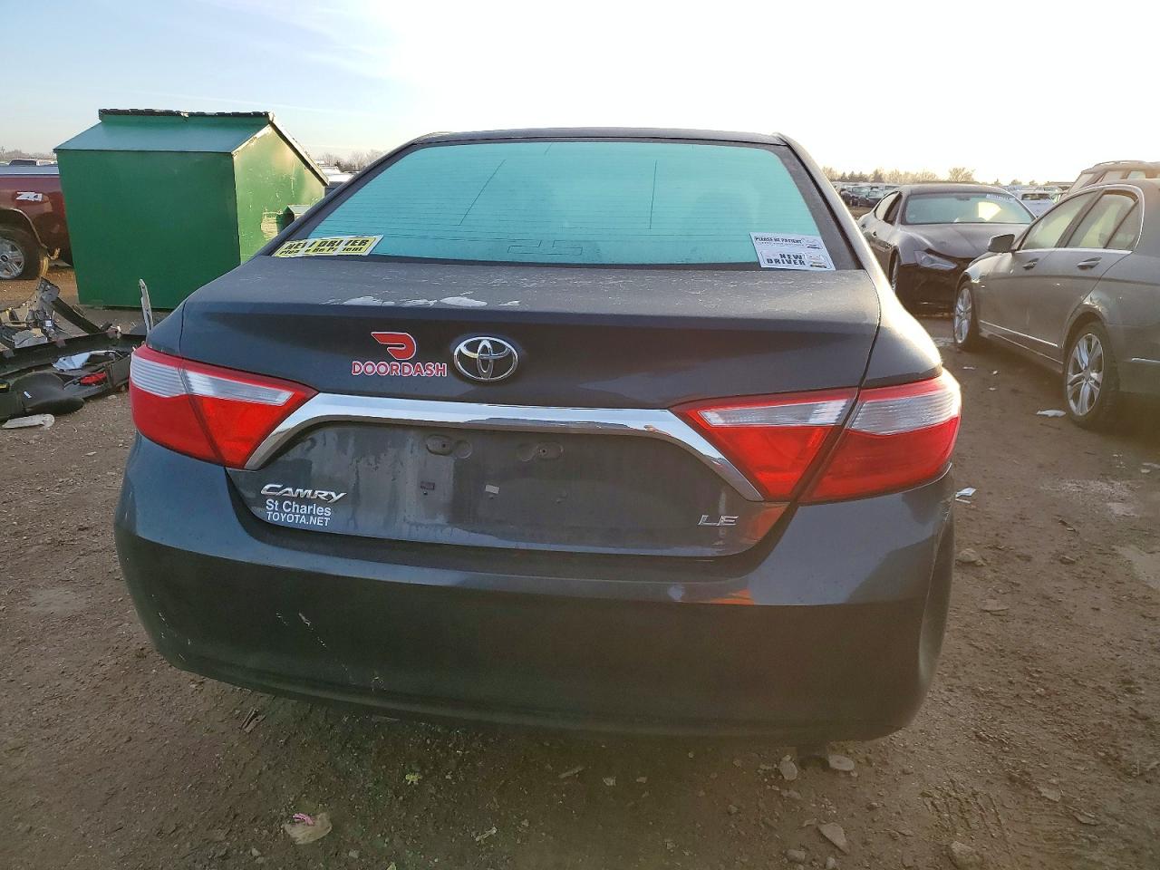 2017 TOYOTA CAMRY LE photo 16