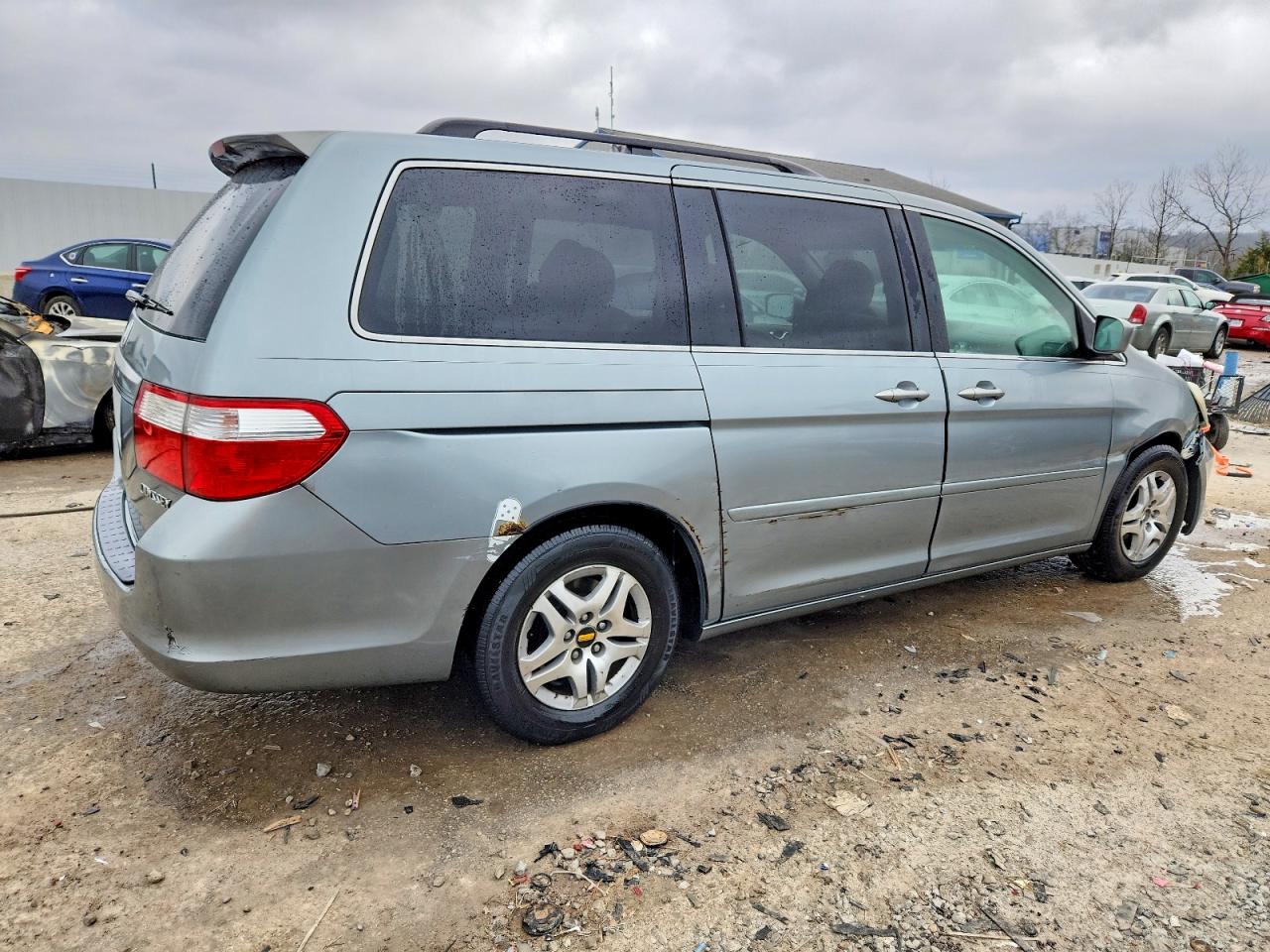 2005 HONDA ODYSSEY EX photo 3