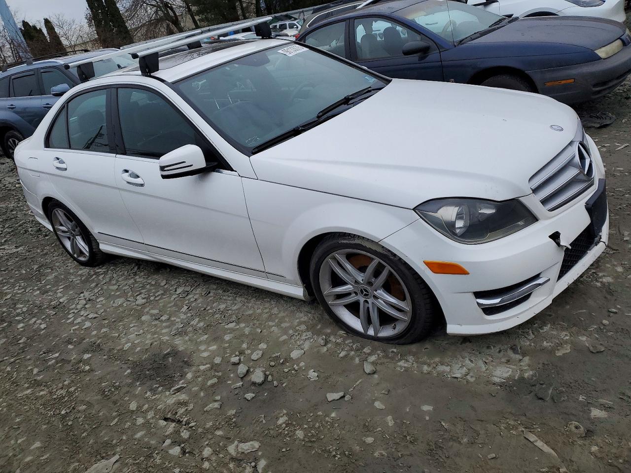 2013 MERCEDES-BENZ C 300 4MATIC photo 4