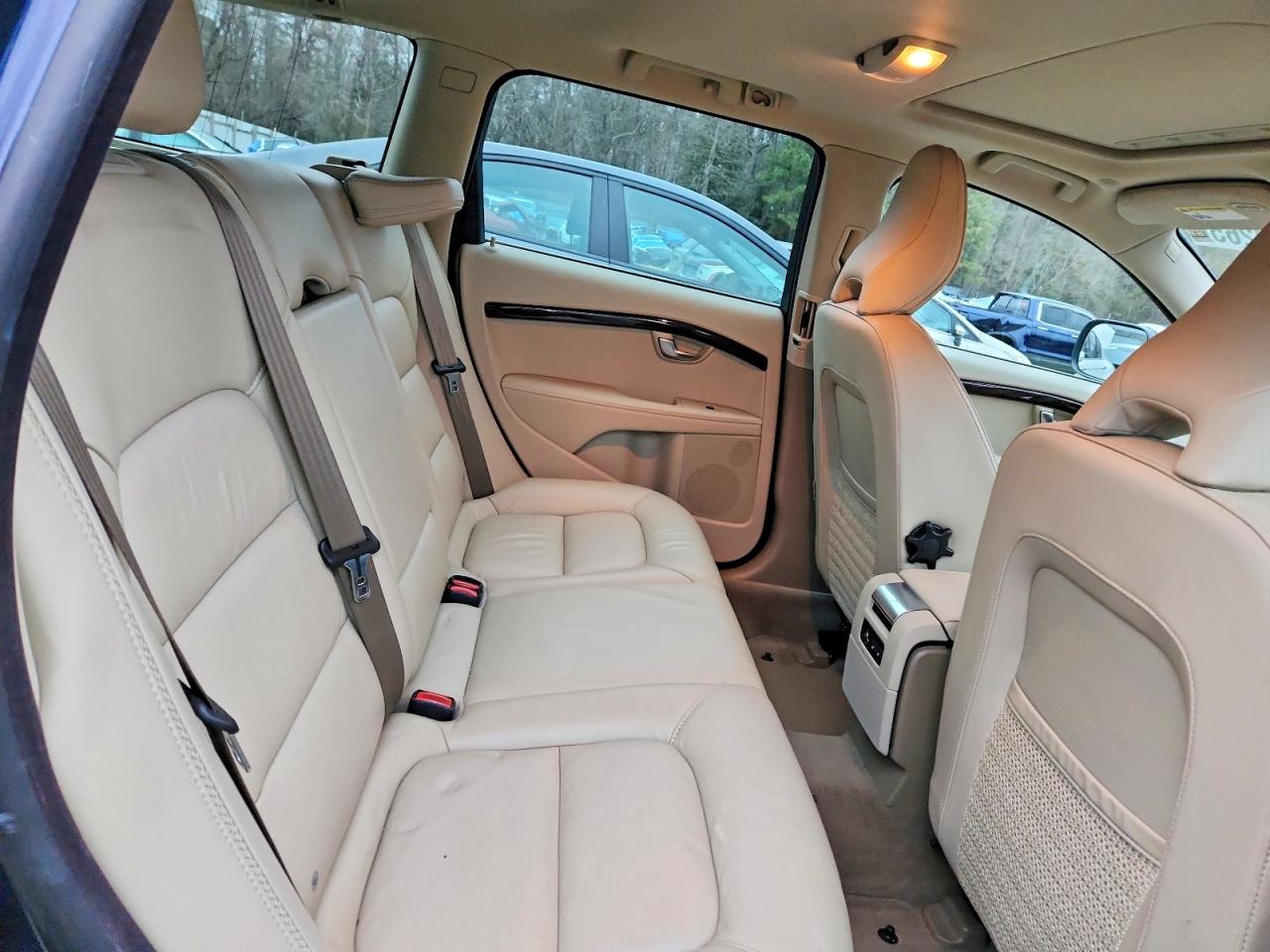 2012 VOLVO XC70 3.2 photo 11