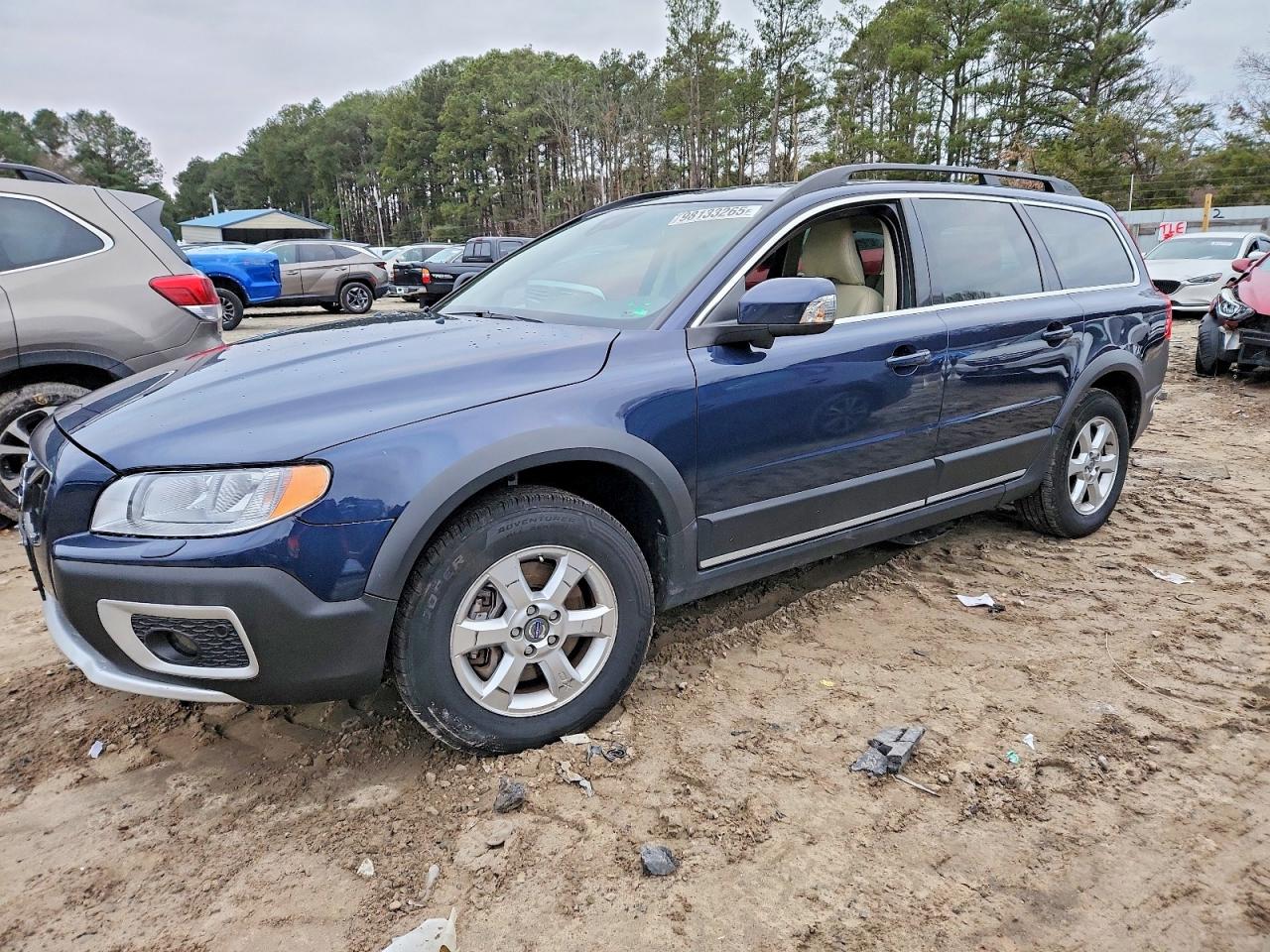 2012 VOLVO XC70