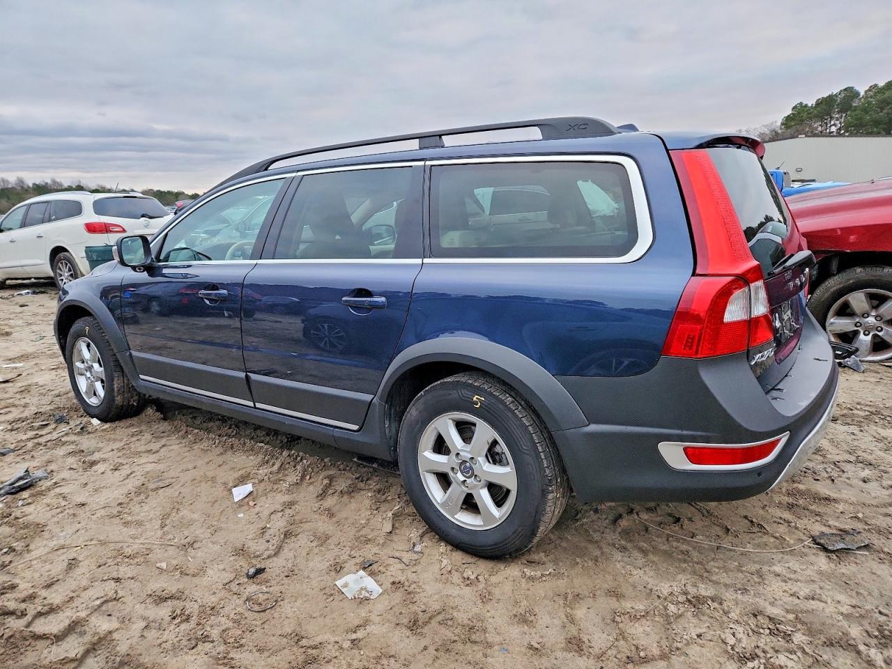 2012 VOLVO XC70 3.2 photo 2