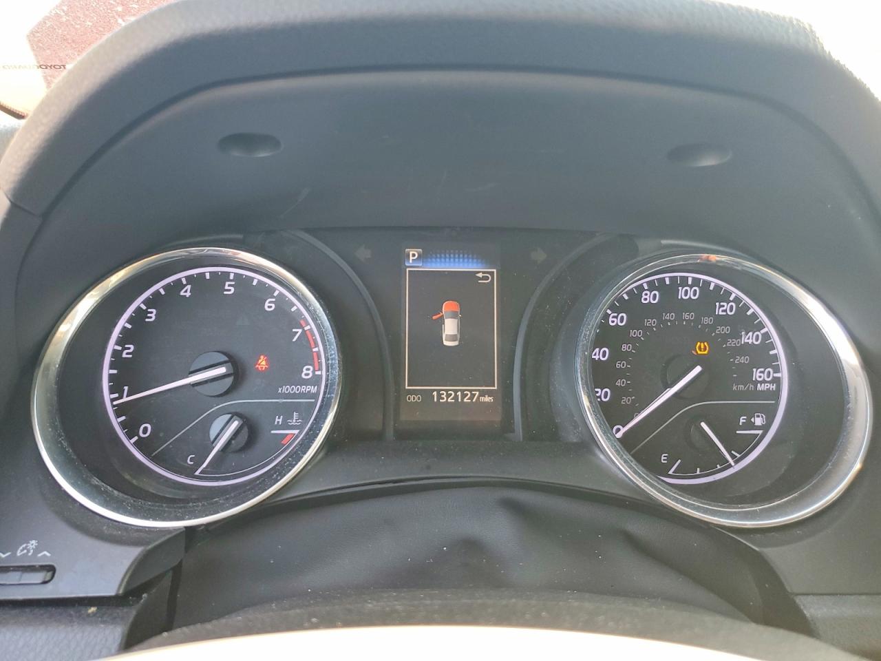 2019 TOYOTA CAMRY L photo 9