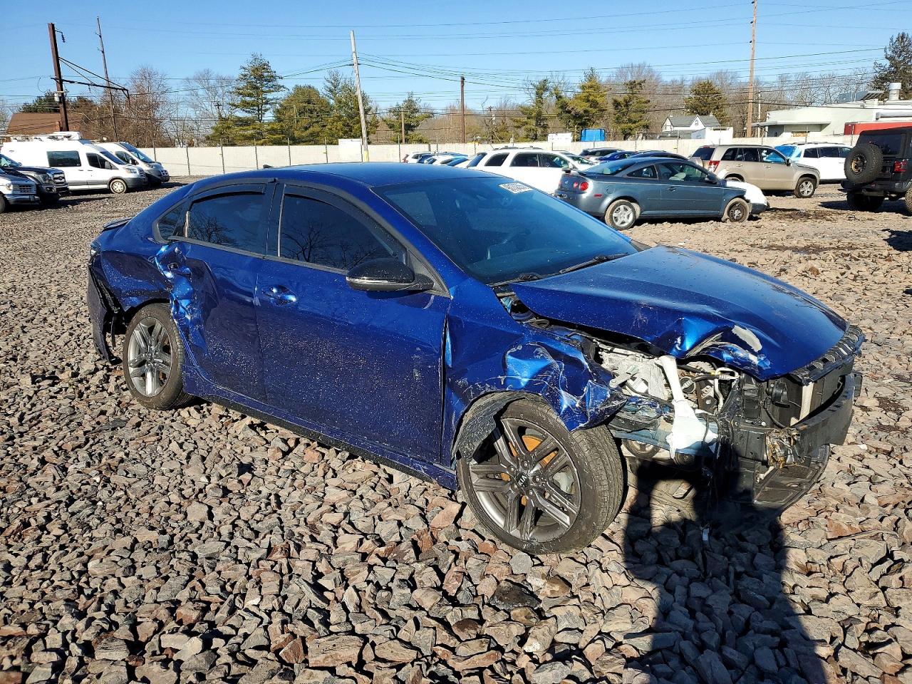 2021 KIA FORTE GT LINE photo 4