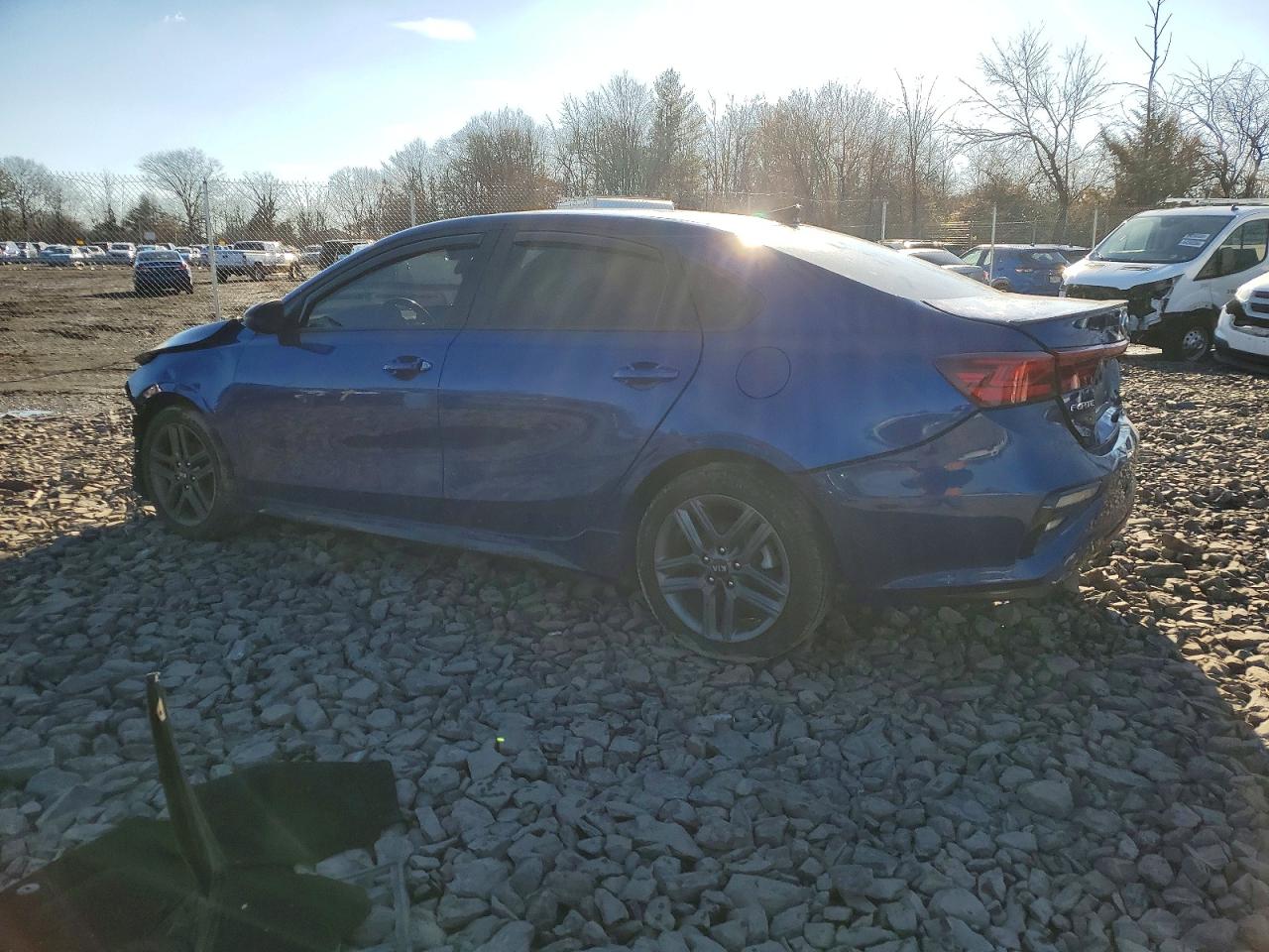 2021 KIA FORTE GT LINE photo 2