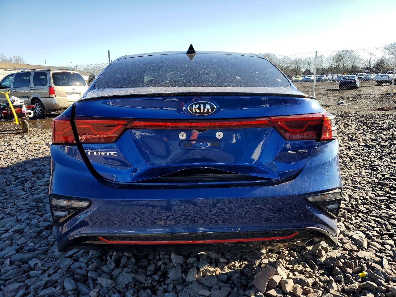 2021 KIA FORTE GT LINE photo 6