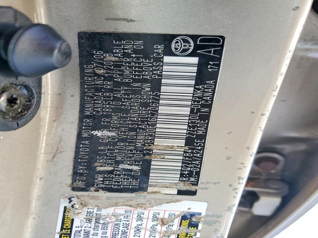 2006 TOYOTA COROLLA photo 25