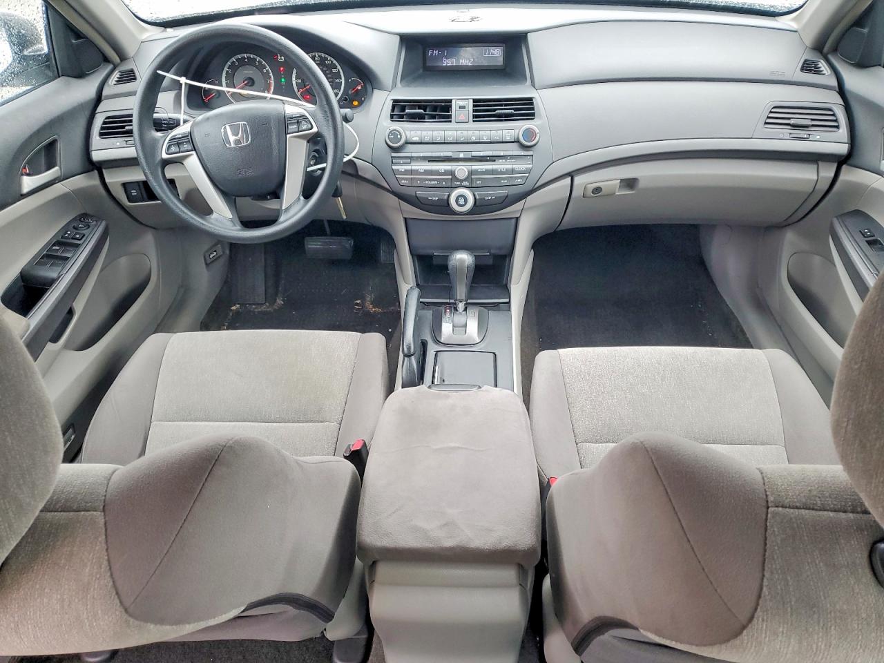 2009 HONDA ACCORD LX photo 8