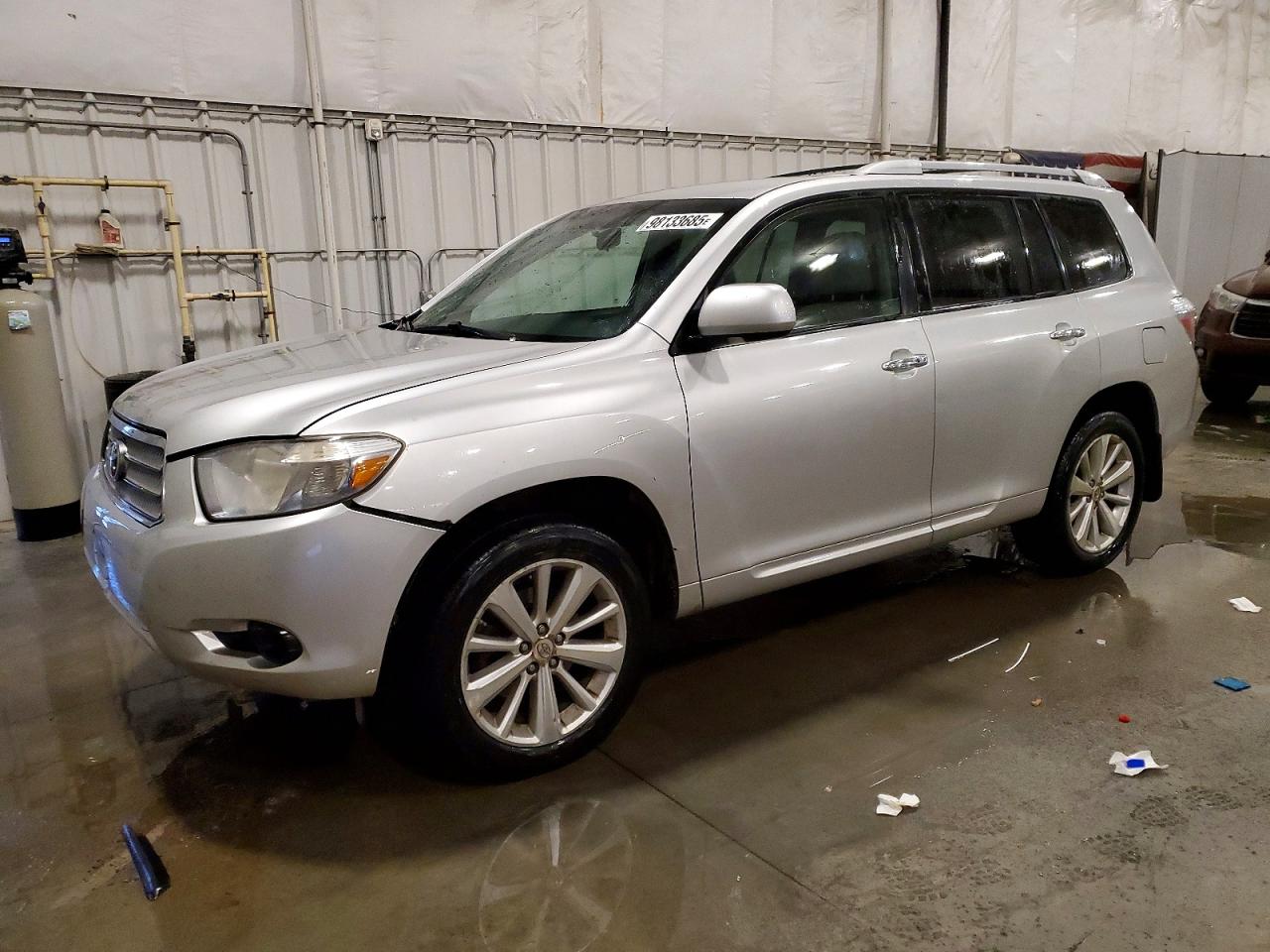 2010 TOYOTA HIGHLANDER