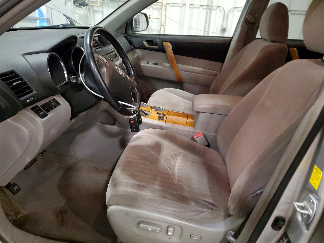 2010 TOYOTA HIGHLANDER HYBRID photo 7