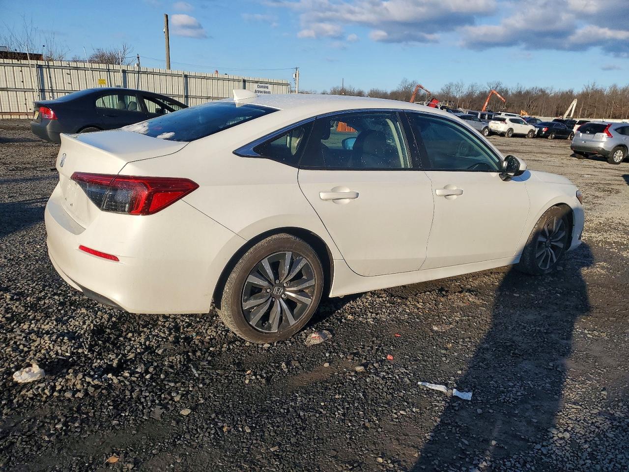 2024 HONDA CIVIC EX photo 3