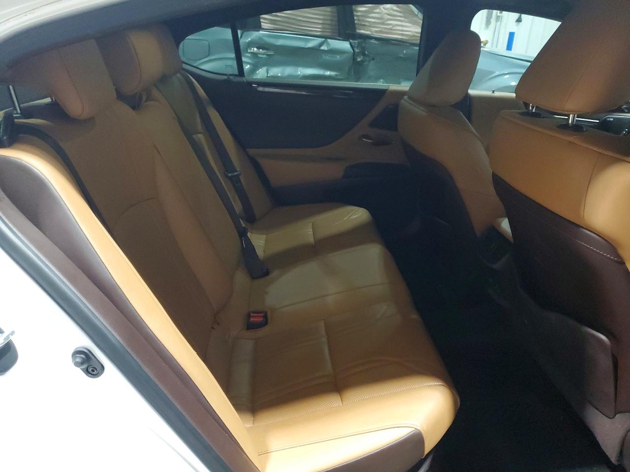 2021 LEXUS ES 300H LUXURY photo 10