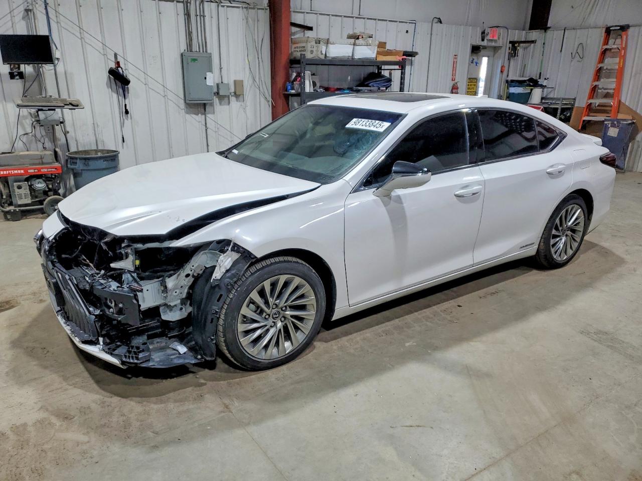 2021 LEXUS ES